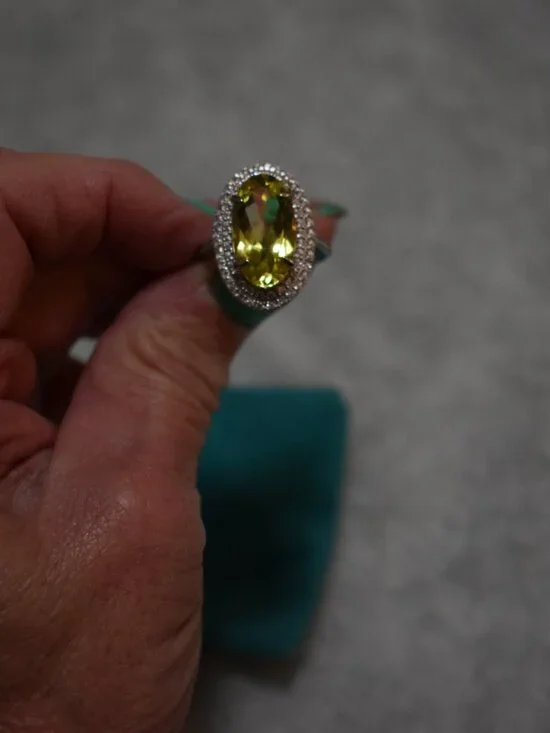 ring - Picture 4 of 4